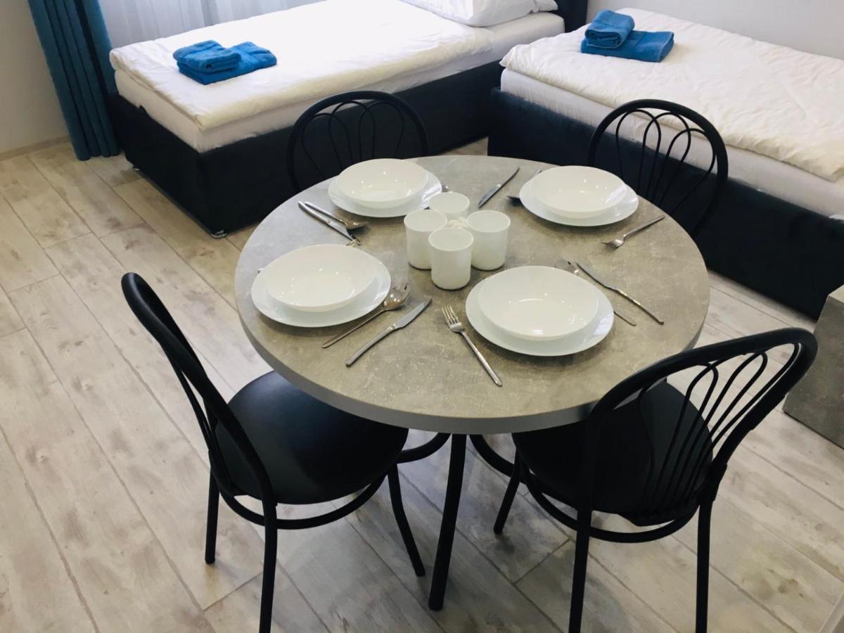 Welcome Apartments В Центре Úzhgorod Exterior foto